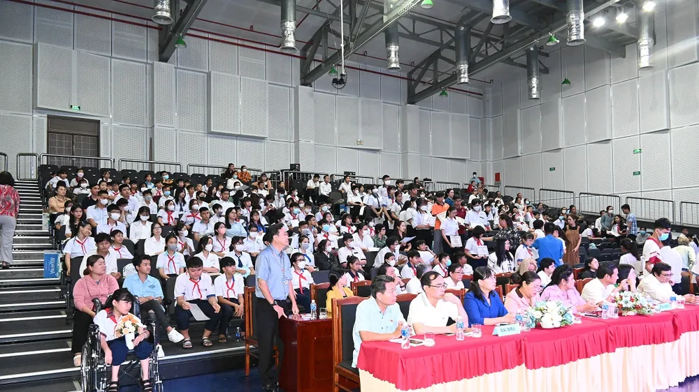 Vedan Việt Nam trao học bổng “Tiếp sức học sinh, sinh viên khuyết tật vượt khó đến trường” lần thứ 12, năm học 2023-2024