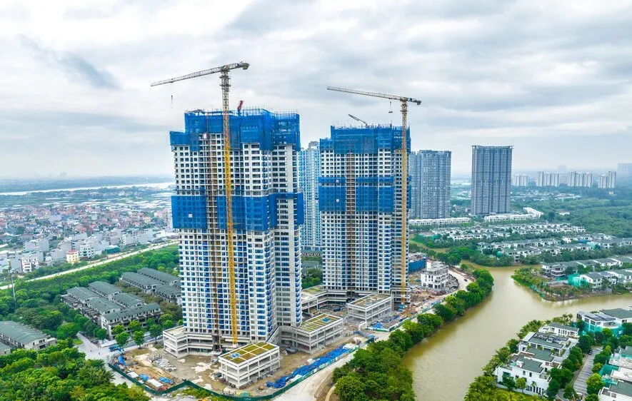 Ban lãnh đạo Tập đoàn Xây dựng Hòa Bình tham gia hội thảo về xây dựng