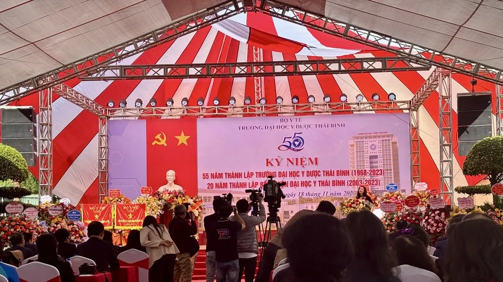 Bà Đào Hồng Lan - Bộ trưởng Bộ Y tế phát biểu tại Lễ kỷ niệm