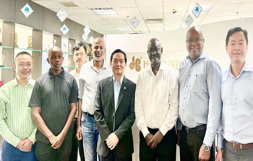 Tập đoàn Xây dựng Hòa Bình tiếp Đoàn công tác Cộng hòa Kenya tới thăm và làm việc
