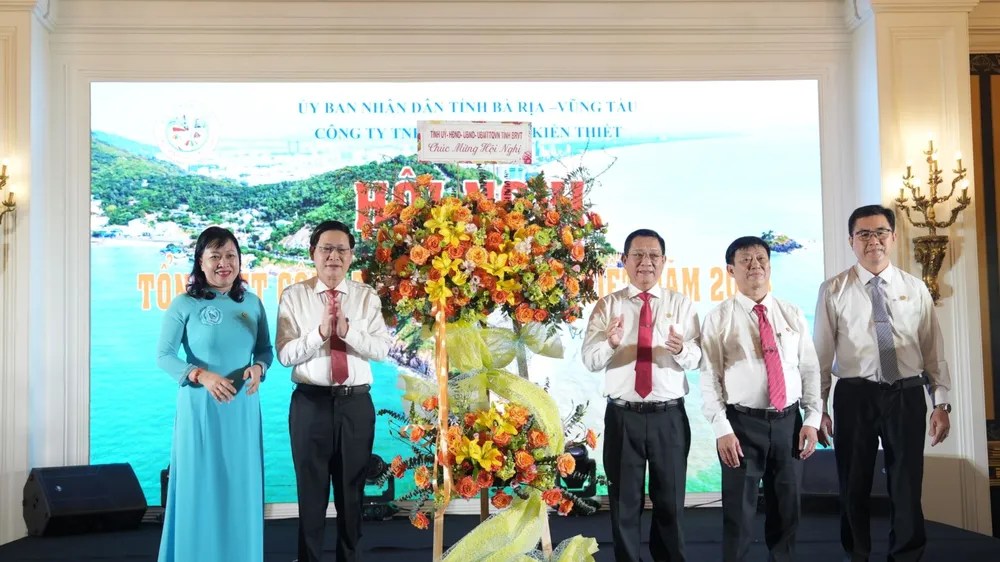 Công ty XSKT tỉnh Bà Rịa - Vũng Tàu: Luôn biết ơn và hỗ trợ những chính sách tốt nhất cho người bán vé số dạo