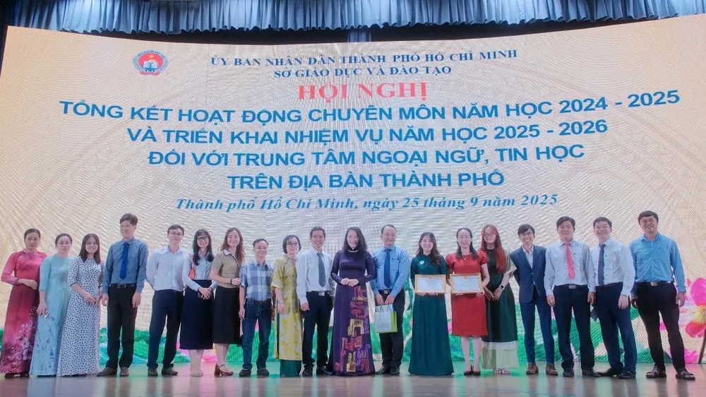 Trung tâm Ngoại ngữ Hanex hai lần liên tiếp được Sở GD-ĐT TPHCM vinh danh