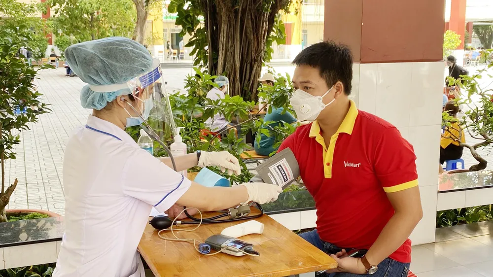 Có hơn 6.500 nhân viên VinMart và VinMart+ đã được tiêm vaccine
