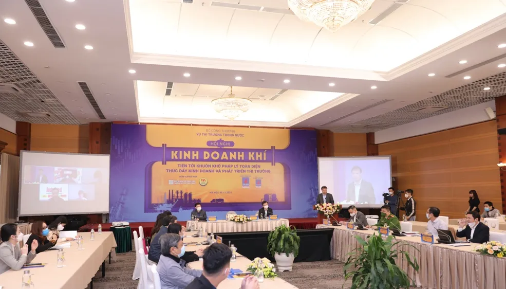 Toàn cảnh buổi Hội nghị Kinh doanh khí