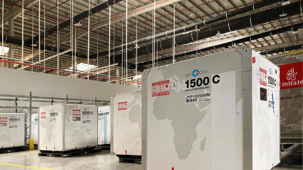Các container của SkyCell sử dụng công nghệ vật liệu cải tiến để duy trì hàng hóa nhạy cảm với nhiệt độ ổn định