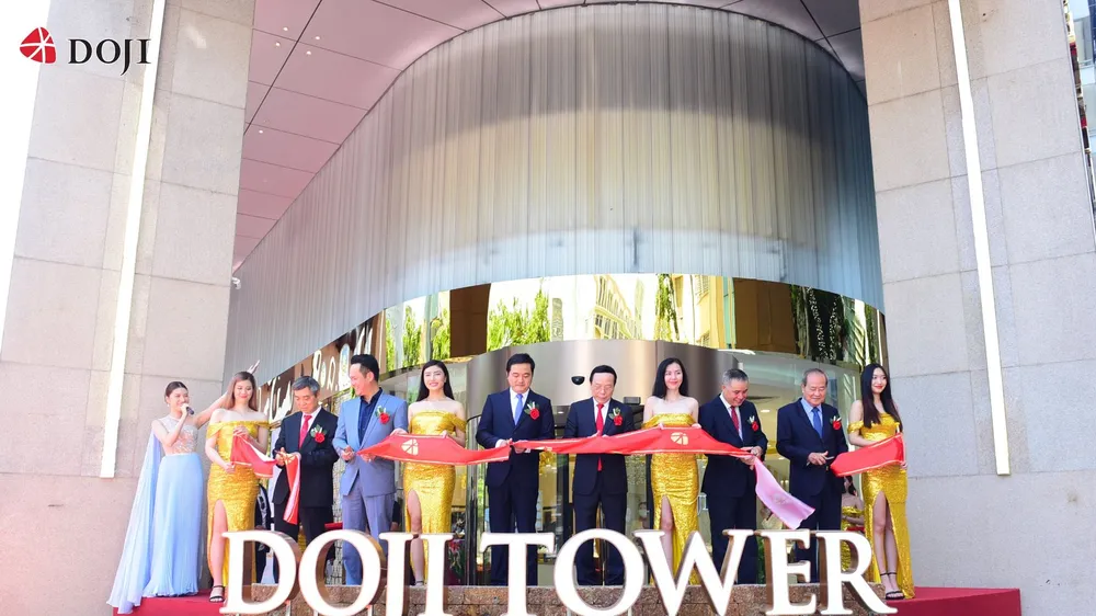 Nghi thức cắt băng khai trương DOJI Tower TP HCM
