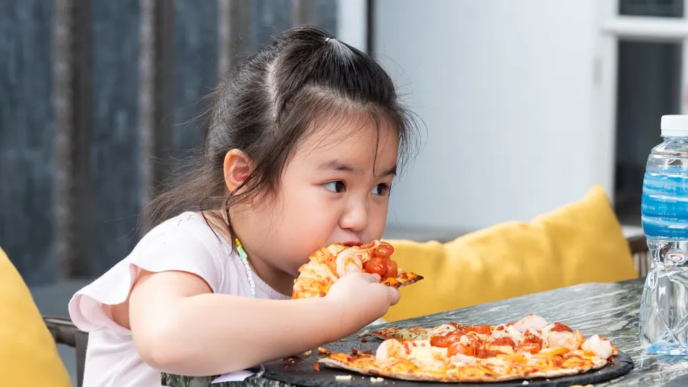 Thừa cân, béo phì ở Việt Nam có phải do đồ uống có đường?