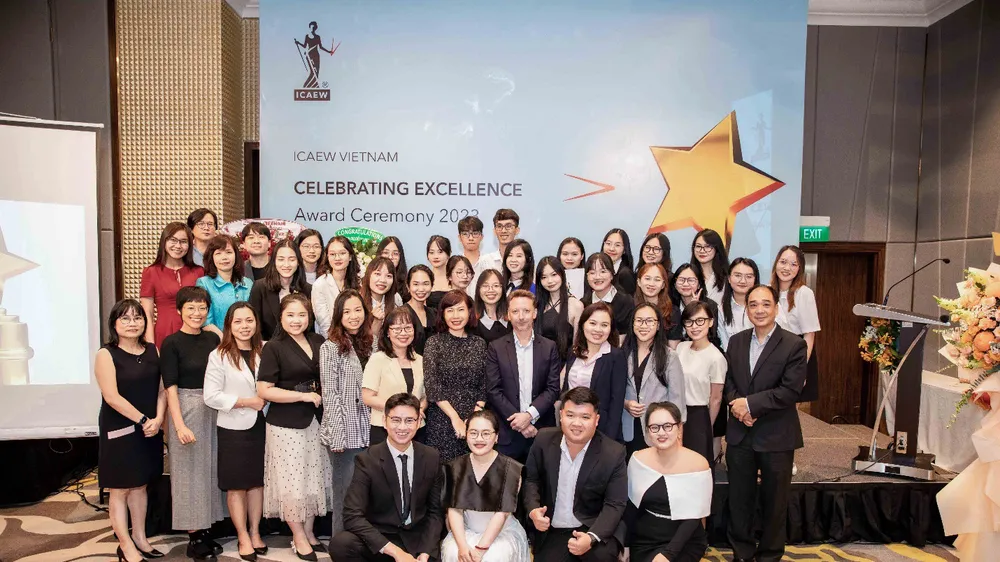 Lễ vinh danh hội viên, học viên của ICAEW tại TPHCM