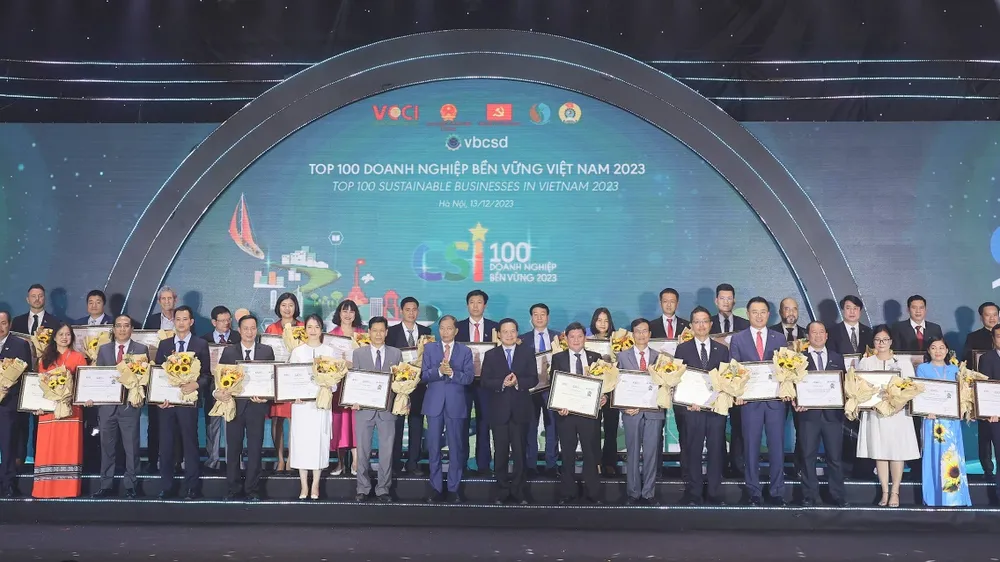 Acecook Việt Nam thuộc Top 100 - Doanh nghiệp Bền vững 2023