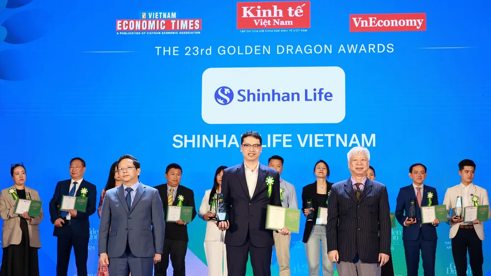 Shinhan Life Việt Nam nhận giải thưởng Rồng Vàng 2024