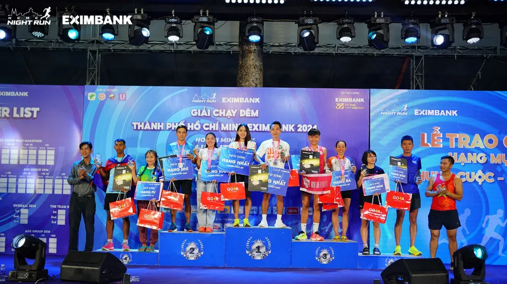 Hoàng Nguyên Thanh, Hoàng Thị Ngọc Hoa vô địch cự ly Half marathon Ho Chi Minh City Night Run Eximbank 2024