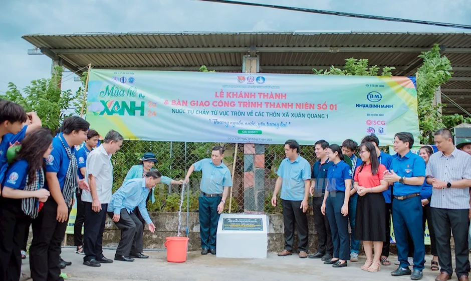 Đoàn trường Đại học Sư phạm Kỹ thuật TPHCM khánh thành và đưa vào sử dụng các công trình phục vụ dân sinh