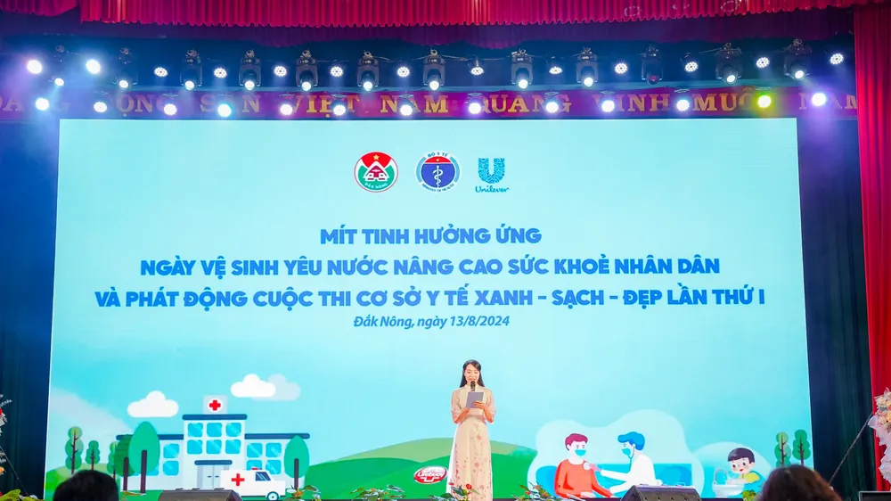 Mít tinh hưởng ứng Ngày Vệ sinh yêu nước, nâng cao sức khỏe nhân dân năm 2024