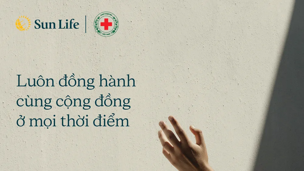 Sun Life Việt Nam đóng góp 1,8 tỷ đồng hỗ trợ người dân vượt qua bão Yagi và lũ lụt miền Bắc