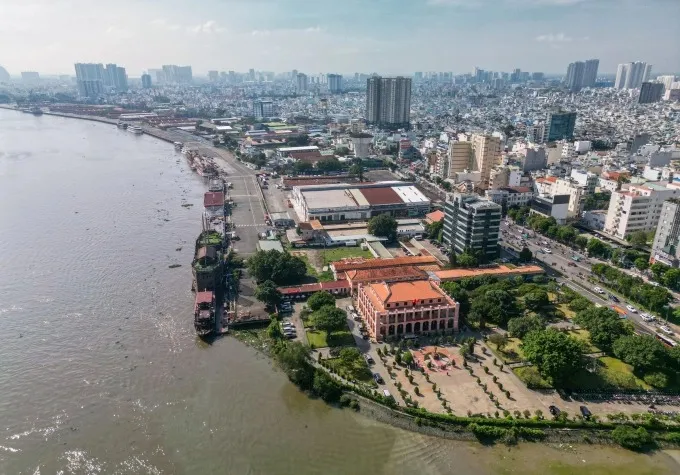 Toàn cảnh khu vực Nhà Rồng - Khánh Hội, nơi gắn liền với lịch sử thương cảng Sài Gòn và định hướng phát triển không gian văn hóa ven sông của TPHCM