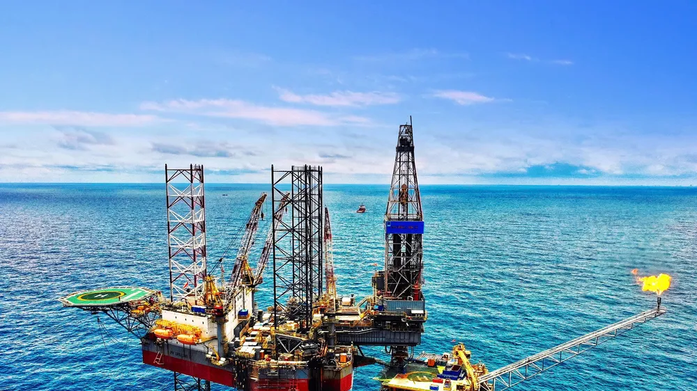 Xí nghiệp Điều hành khoan đạt chứng nhận API Spec Q2 – 2nd Edition với phạm vi chứng nhận “Managing and Operating of Offshore Rigs” (Quản lý và vận hành các giàn khoan ngoài khơi) từ Viện Dầu khí Hoa Kỳ (API)