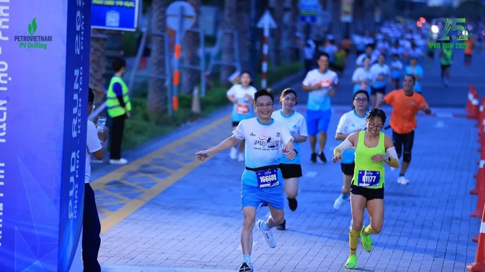 Các vận động viên hoàn thành cự ly 25 km