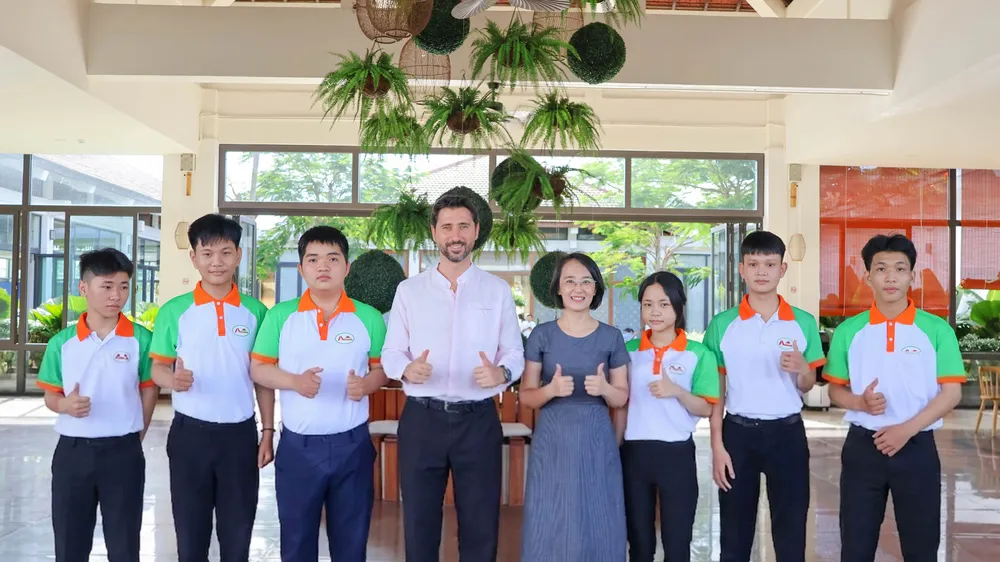 Mở cánh cửa tương lai với chi phí nhập học chỉ từ 1,3 triệu đồng. Đăng ký xét tuyển tại: https://aulachue.edu.vn/