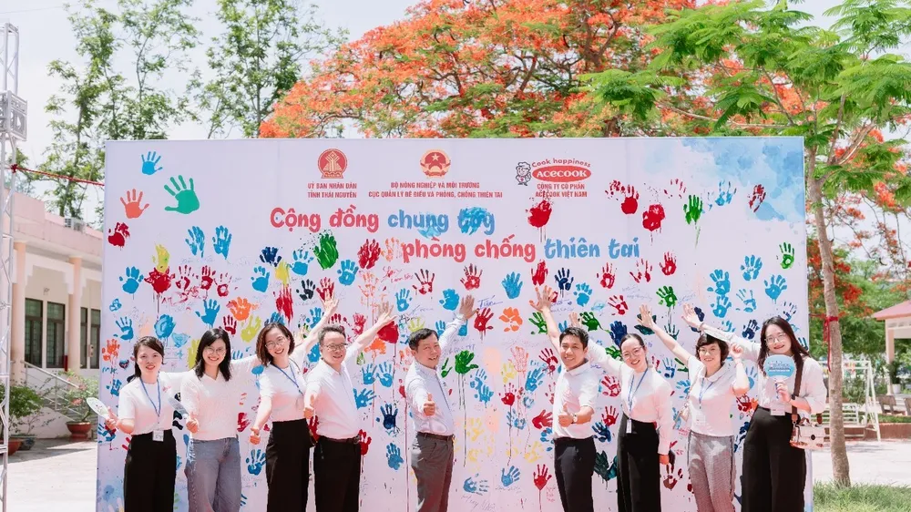 Acecook Việt Nam đồng hành cùng Cục Quản lý đê điều và Phòng chống thiên tai triển khai chuỗi hoạt động tuyên truyền, giáo dục kiến thức cho cộng đồng
