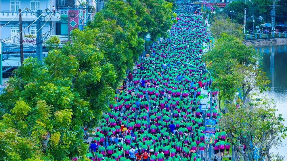 Nhanh tay đăng ký BIB trước ngày 12-8-2026 để tận hưởng mức giá Early Bird, cùng lên lịch chuẩn bị cho hành trình khám phá Đất Sen Hồng qua những cung đường đầy cảm hứng