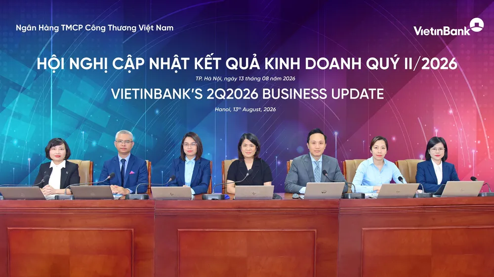 TV.HĐQT Phạm Thị Thanh Hoài (ở giữa) chủ trì hội nghị cập nhật kết quả kinh doanh quý II-2026 của VietinBank