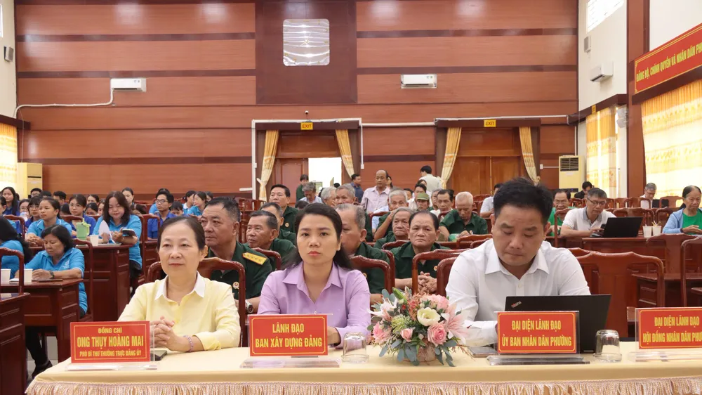 Toàn cảnh lớp bồi dưỡng kỹ năng “Bình dân học vụ số” và ứng dụng trí tuệ nhân tạo (AI) tại phường Lái Thiêu