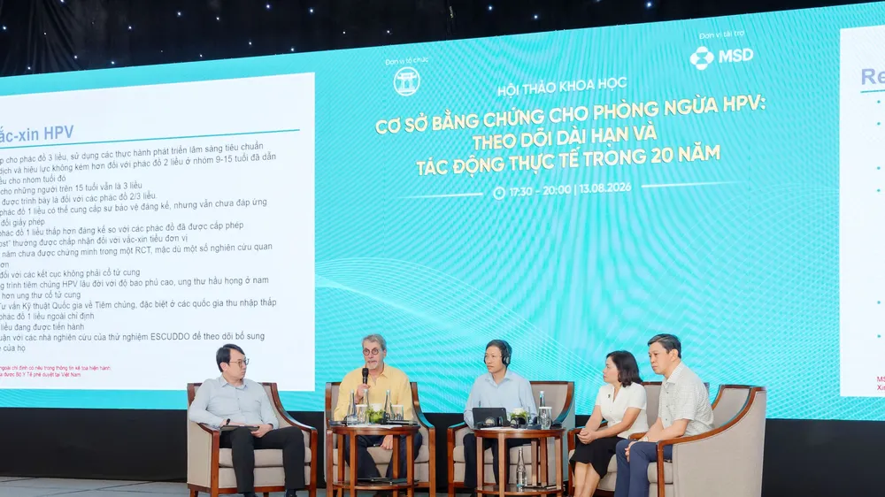 Các chuyên gia trong nước và quốc tế tham dự hội thảo, cập nhật các dữ liệu khoa học và kinh nghiệm thực tiễn về dự phòng HPV