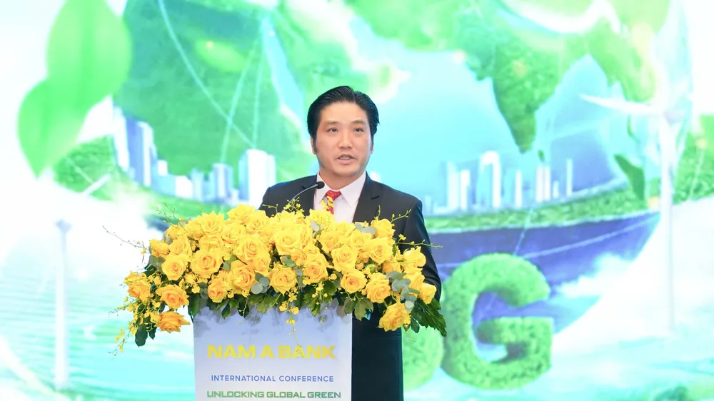 Ông Trần Khải Hoàn, Thành viên HĐQT, Tổng Giám đốc Nam A Bank, phát biểu tại Hội nghị “Khai mở thị trường vốn xanh quốc tế - thúc đẩy phát triển bền vững và tài chính toàn diện tại Việt Nam” 