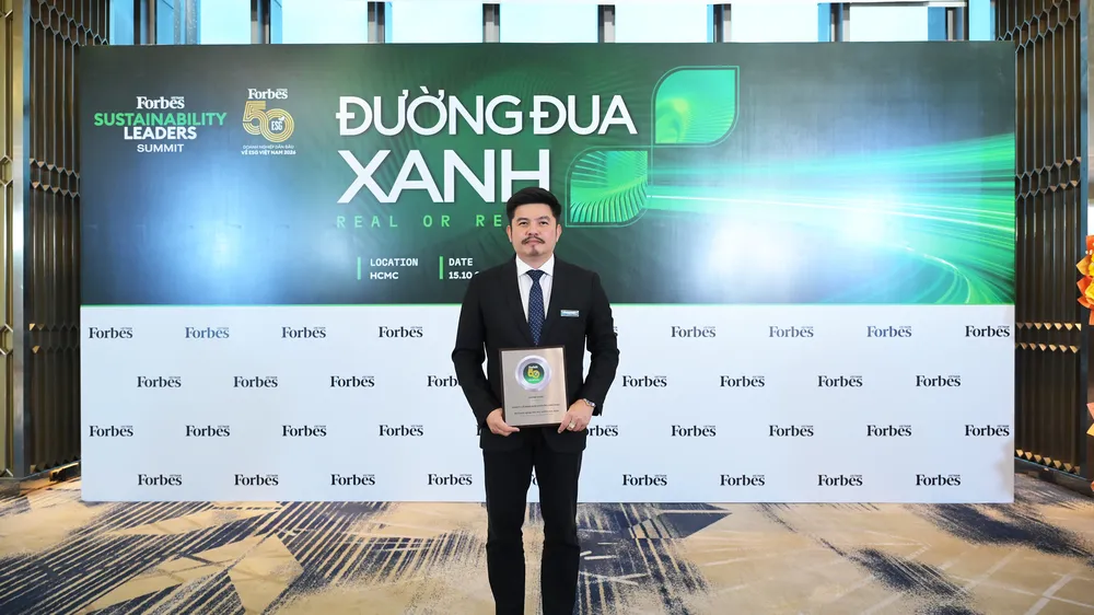 Hệ thống Nhà thuốc và Tiêm chủng Long Châu được Forbes Việt Nam vinh danh trong Top 50 Doanh nghiệp Dẫn đầu về ESG Việt Nam 2026. Ảnh: Hoàng Khánh