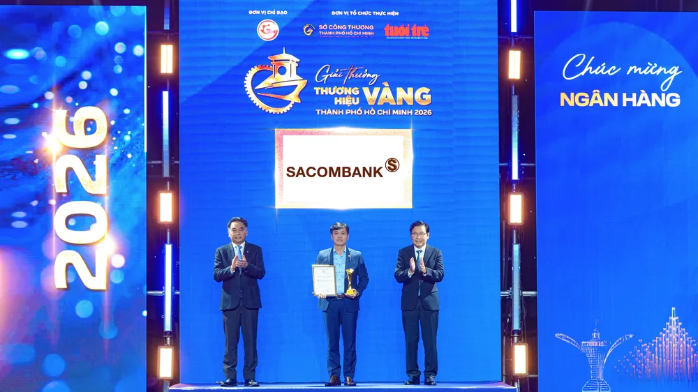 Ông Lê Đức Thịnh, Phó Tổng giám đốc SACOMBANK nhận giải thưởng “Thương hiệu Vàng TPHCM” 2026