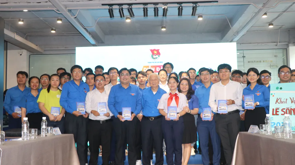 Người trẻ TPHCM chia sẻ về khát vọng cống hiến