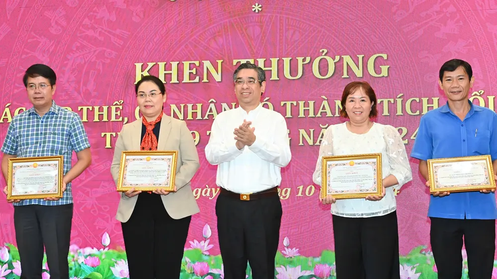 Nỗ lực toàn diện để hoàn thành các chỉ tiêu, tạo động lực mới và khí thế trước Đại hội Đảng bộ quận 6