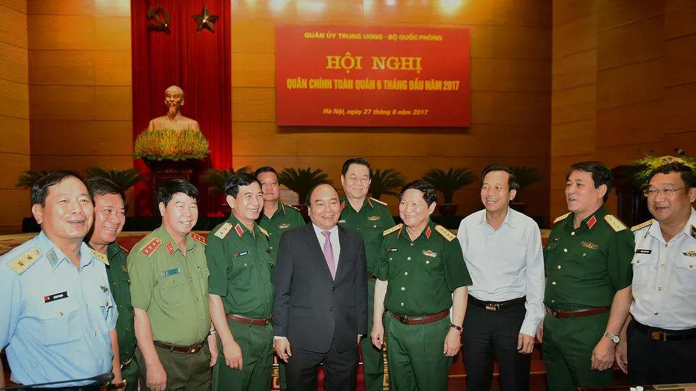 Thủ tướng Nguyễn Xuân Phúc dự hội nghị Quân chính toàn quân. Ảnh: VGP