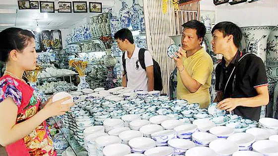 Đưa Bát Tràng trở thành làng kiểu mẫu về ngành nghề truyền thống