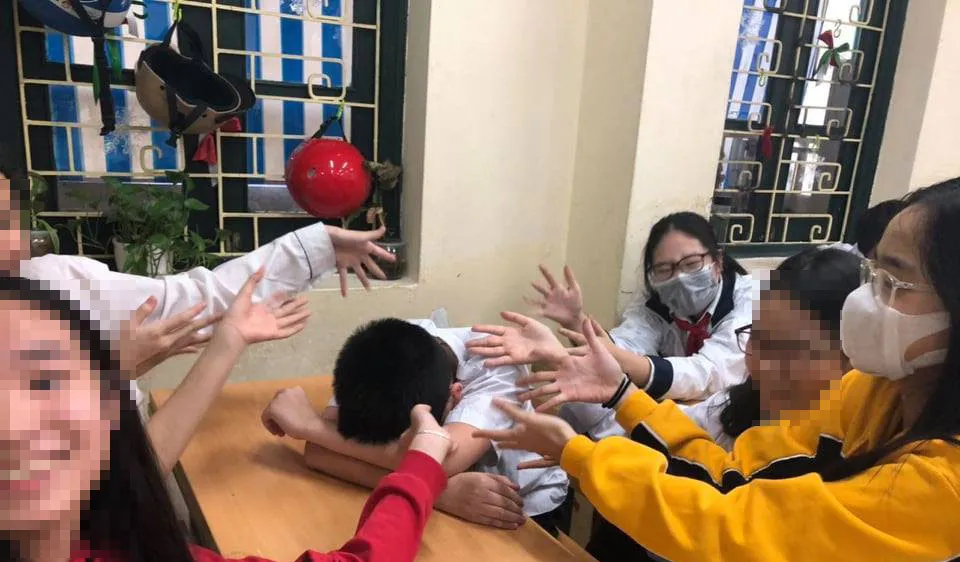 Nhiều trường học thực hiện 100% học sinh đeo khẩu trang