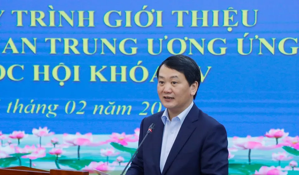 Phó Chủ tịch – Tổng Thư ký Ủy ban Trung ương MTTQ Việt Nam Hầu A Lềnh