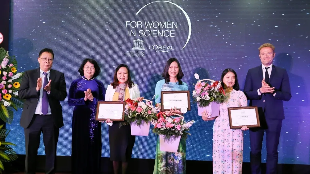 3 nhà khoa học nữ nhận giải L’Oreal – UNESCO For Women in Science năm 2019
