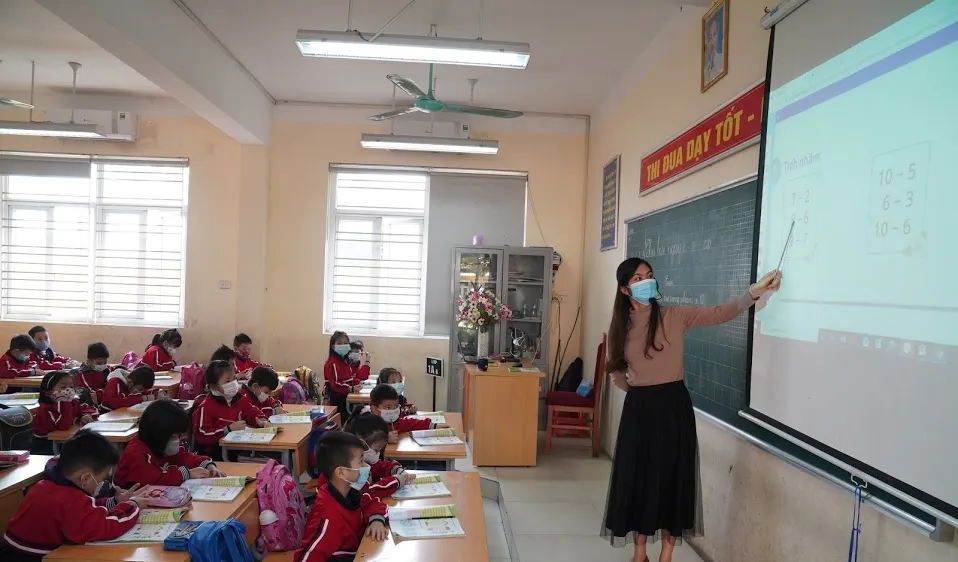 ​Qui định chức danh nghề nghiệp, xếp lương viên chức giảng dạy trong các cơ sở giáo dục gây nhiều lo lắng cho giáo viên. ẢNH: QUANG PHÚC