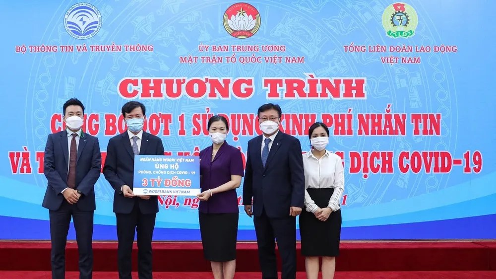 Tiếp nhận ủng hộ phòng, chống dịch Covid-19