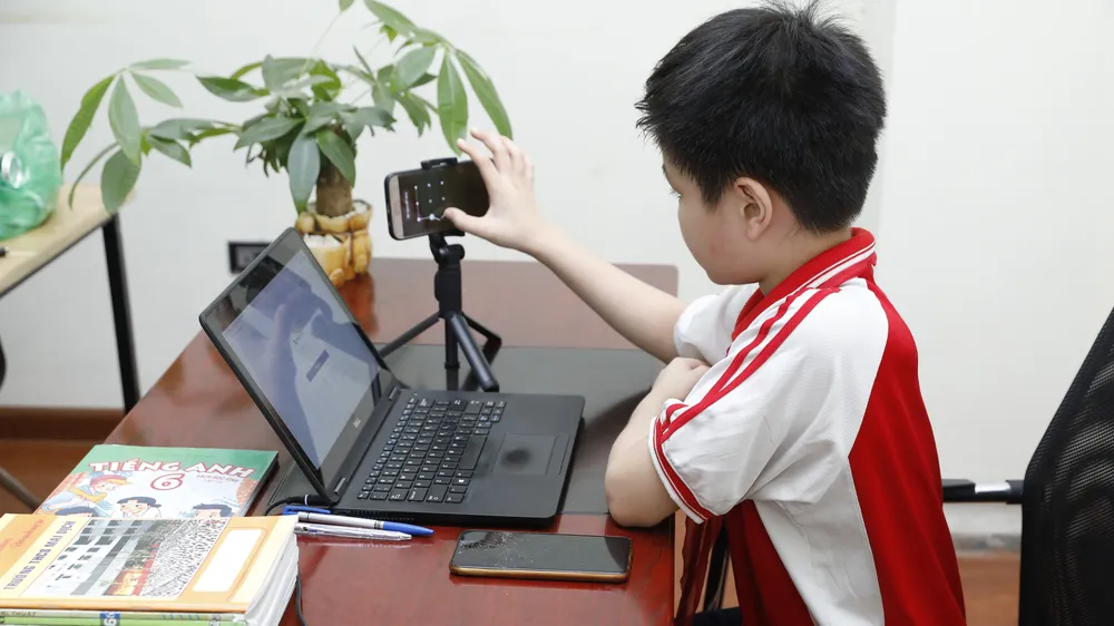 Học sinh nhiều nơi sẽ phải thi học kỳ trực tuyến