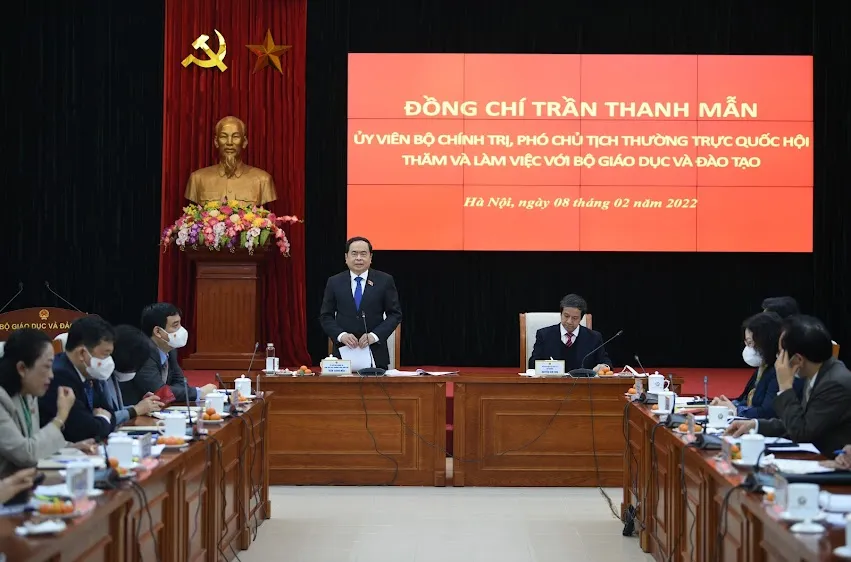 Đồng chí Trần Thanh Mẫn, Ủy viên Bộ Chính trị, Phó Chủ tịch Thường trực Quốc hội cùng đoàn công tác thăm và làm việc với Bộ GD-ĐT