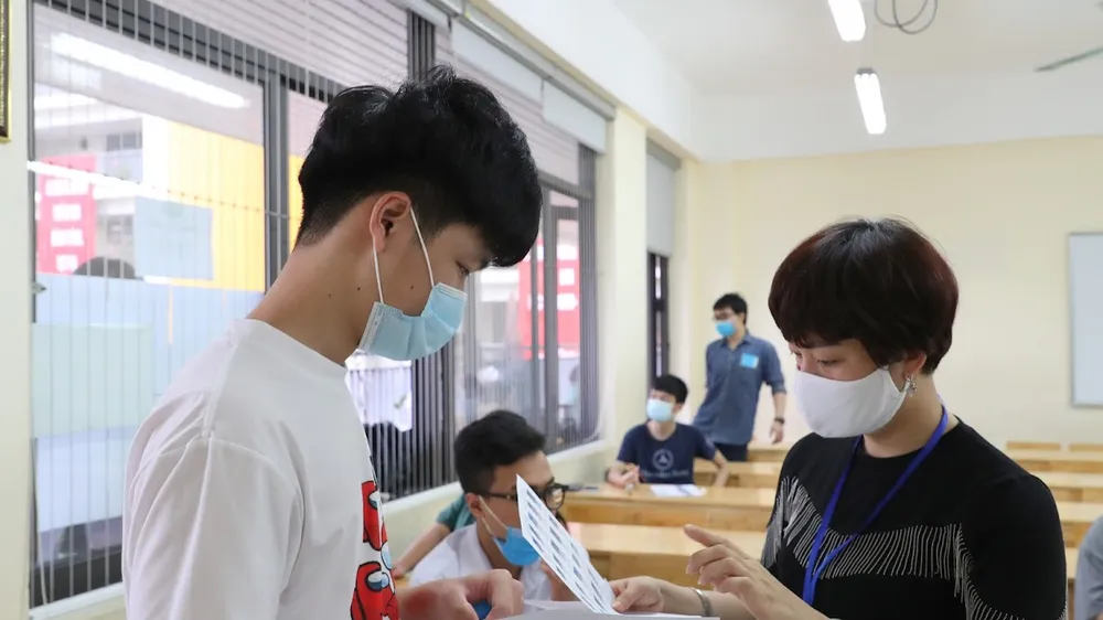 Thí sinh dự thi tốt nghiệp THPT 2021. Ảnh: QUANG PHÚC