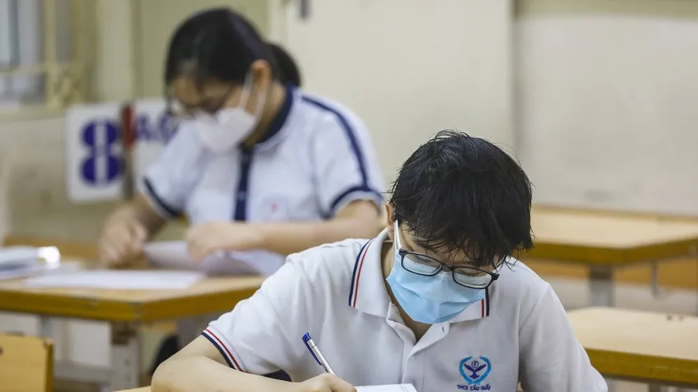 Học sinh Hà Nội dự thi vào lớp 10. Ảnh: QUANG PHÚC
