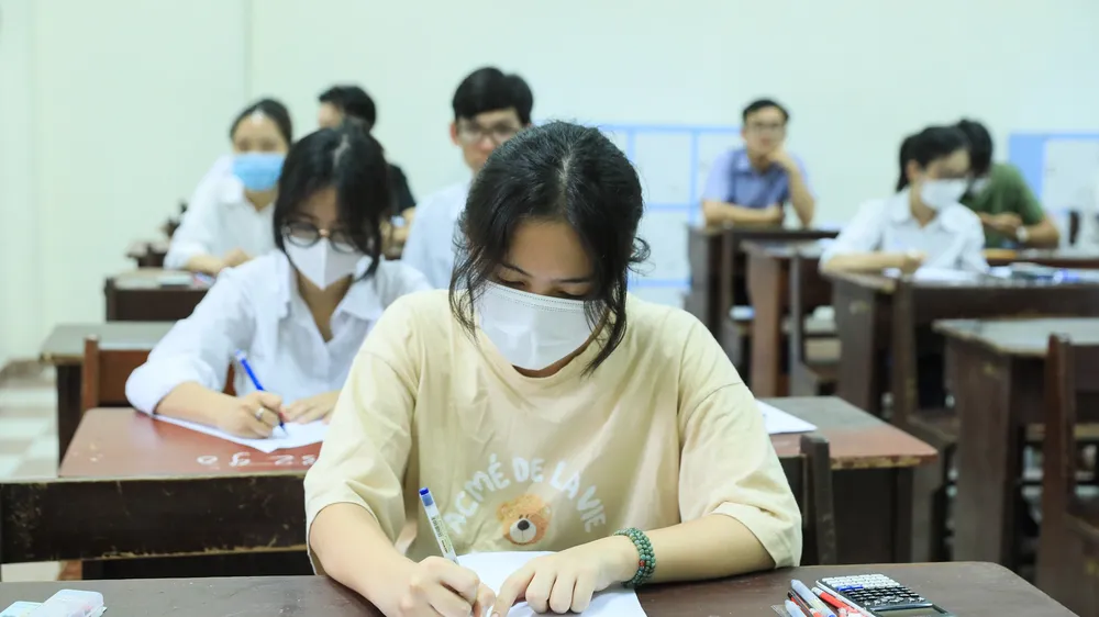 Bộ GD-ĐT cảnh báo việc “nhiễu” thông tin về đề thi 