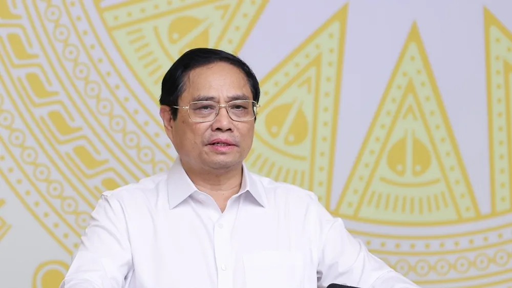 Thủ tướng Phạm Minh Chính chủ trì tại Hội nghị trực tuyến toàn quốc về phát triển thị trường lao động, sáng 20-8. Ảnh: VIẾT CHUNG 