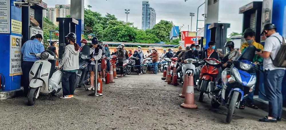 Nhiều cửa hàng bán lẻ xăng dầu đóng cửa, tạm ngừng kinh doanh hoặc bán với số lượng hạn chế