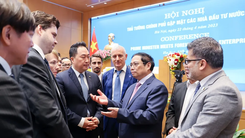 Thủ tướng: Giải quyết kịp thời những vướng mắc mà các nhà đầu tư nước ngoài kiến nghị