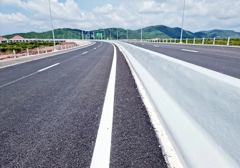 Các dự án đầu tư xây dựng đường cao tốc đang được đẩy nhanh tiến độ triển khai