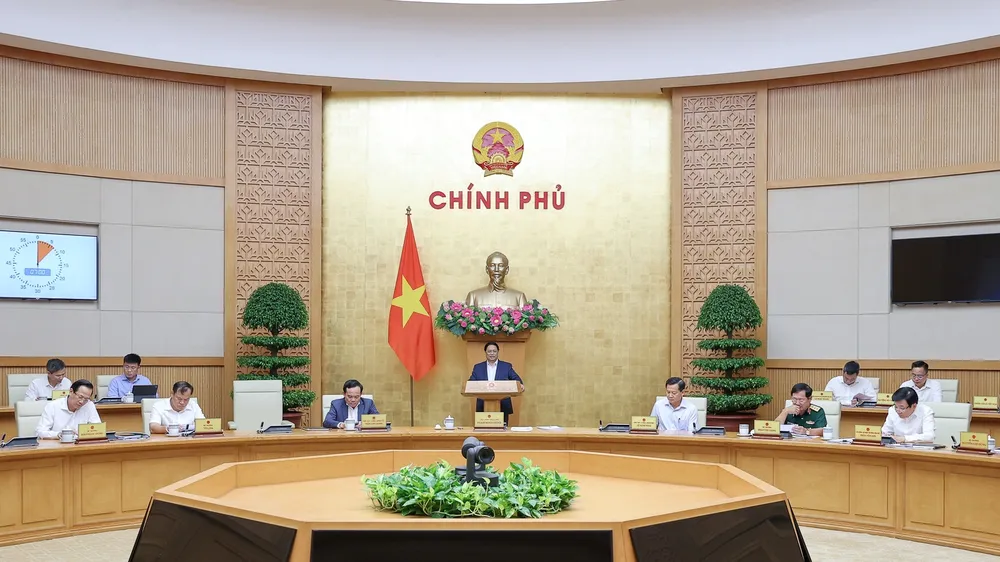 Chính phủ họp chuyên đề pháp luật tháng 9. Ảnh: VIẾT CHUNG