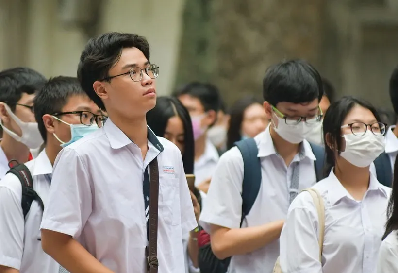 Các thí sinh tham dự kỳ thi học sinh giỏi cấp thành phố Hà Nội
